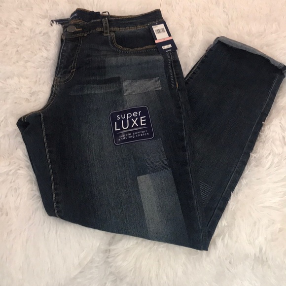 Blue Jeans - Picture 2 of 6